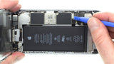  Disconnecting the battery contact